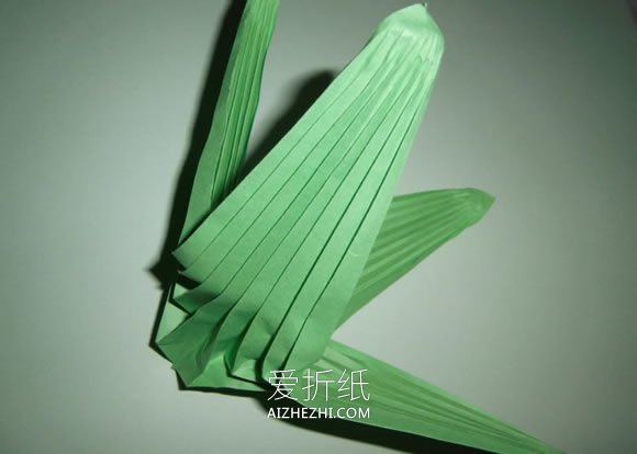 怎么折纸复杂立体玉米的折法步骤图解- www.aizhezhi.com