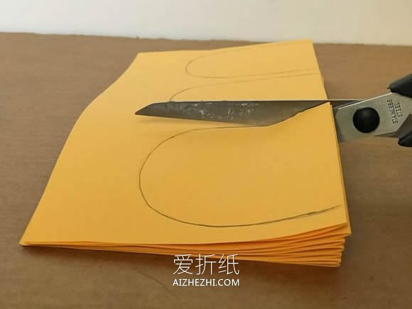 怎么做万圣节纸南瓜装饰品的制作方法教程- www.aizhezhi.com