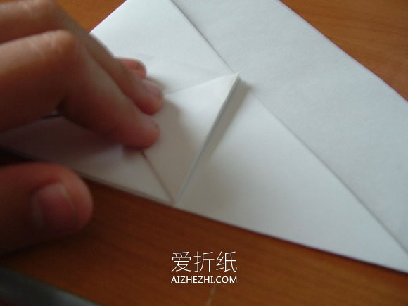 怎么折纸很酷滑翔机的折法过程图解- www.aizhezhi.com