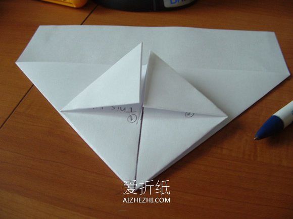 怎么折纸很酷滑翔机的折法过程图解- www.aizhezhi.com