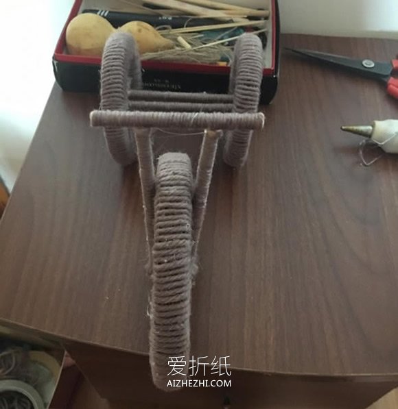 怎么做好看三轮车模型装饰品的制作图解- www.aizhezhi.com