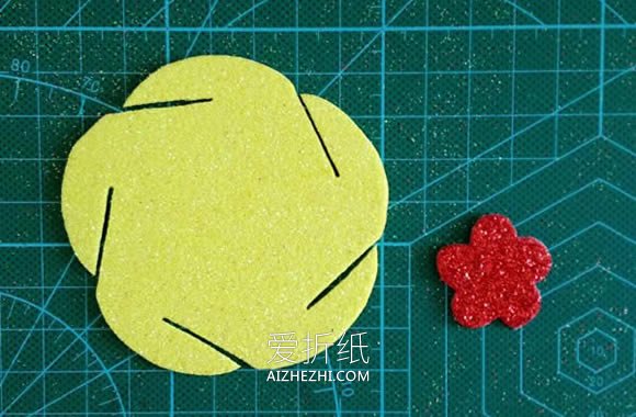 怎么做海绵纸花球灯笼的制作方法步骤图- www.aizhezhi.com