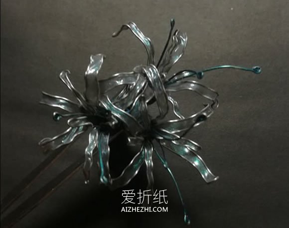 怎么做美丽指甲油花的制作方法图解- www.aizhezhi.com