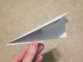 幼儿简单纸飞机的折法详细步骤图解