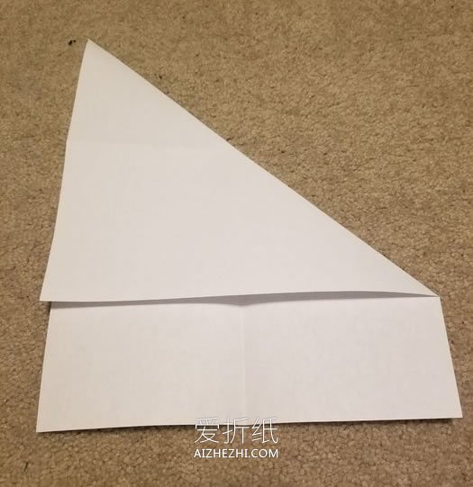 幼儿简单纸飞机的折法详细步骤图解- www.aizhezhi.com