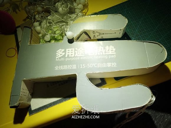 怎么用硬纸板做仙人掌灯饰的制作方法教程- www.aizhezhi.com