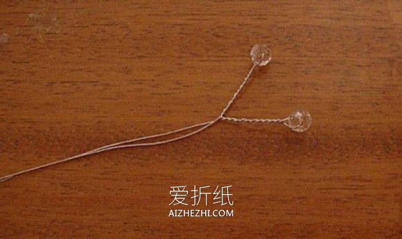 怎么做缎带蝴蝶饰品的手工制作方法教程- www.aizhezhi.com