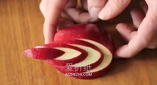 怎么切苹果做天鹅的制作方法步骤图解- www.aizhezhi.com