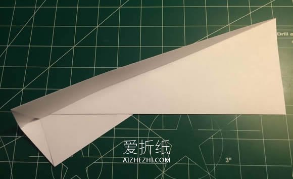 怎么折纸又快又稳又远纸飞机的折法图解- www.aizhezhi.com