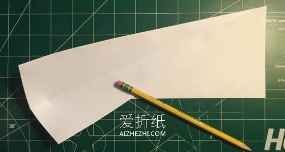 怎么折纸又快又稳又远纸飞机的折法图解- www.aizhezhi.com