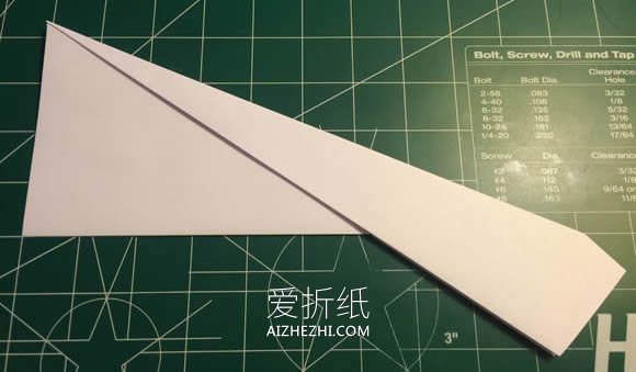 怎么折纸又快又稳又远纸飞机的折法图解- www.aizhezhi.com