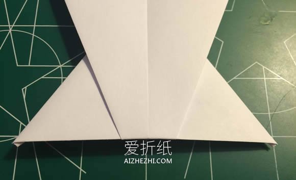 怎么折纸又快又稳又远纸飞机的折法图解- www.aizhezhi.com