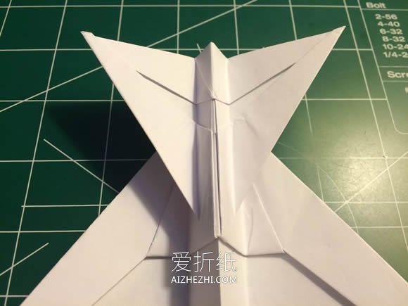 怎么折纸又快又稳又远纸飞机的折法图解- www.aizhezhi.com