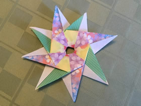 简单折纸八角星星装饰的折法步骤图解