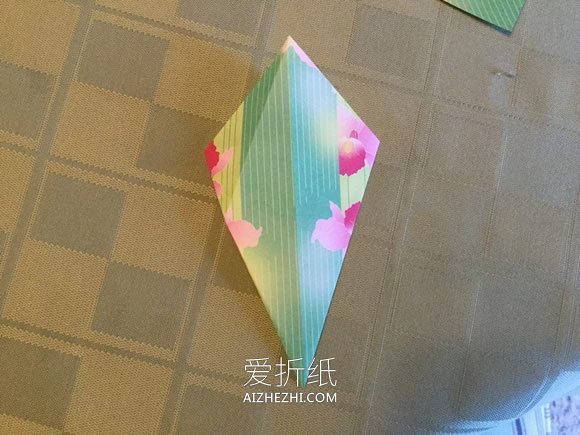 简单折纸八角星星装饰的折法步骤图解- www.aizhezhi.com