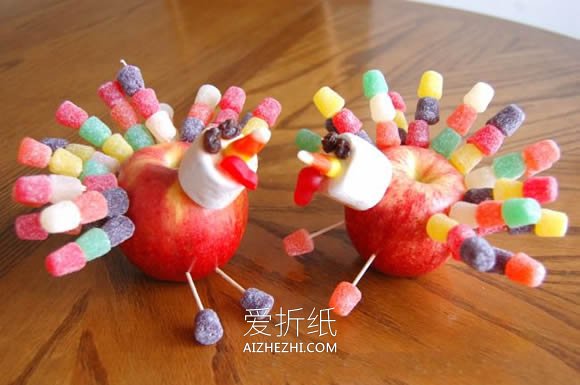 怎么用苹果和软糖做感恩节火鸡的制作方法- www.aizhezhi.com