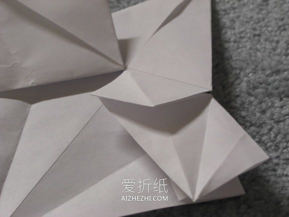 怎么折纸可以飞的战斗机的折法图解教程- www.aizhezhi.com