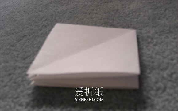 怎么折纸可以飞的战斗机的折法图解教程- www.aizhezhi.com