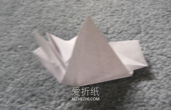 怎么折纸可以飞的战斗机的折法图解教程- www.aizhezhi.com