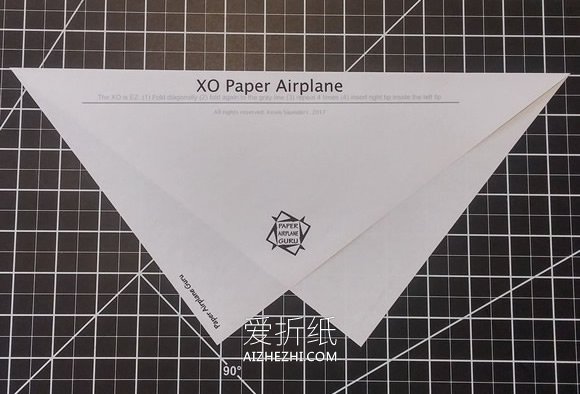 环形纸飞机的折法图解- www.aizhezhi.com