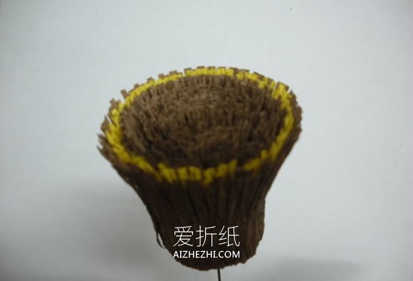 皱纹纸手工制作向日葵的方法- www.aizhezhi.com