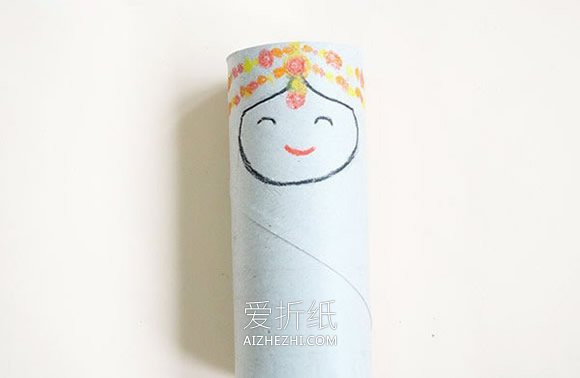 怎么用手绘做卷纸芯少数民族人偶的制作方法- www.aizhezhi.com