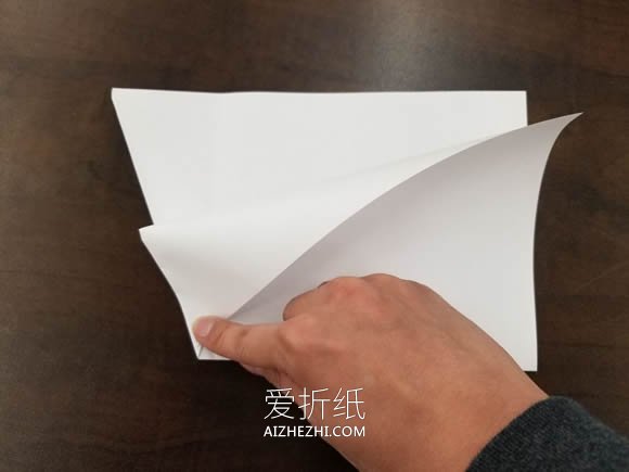 能飞回来的纸飞机折法图解- www.aizhezhi.com