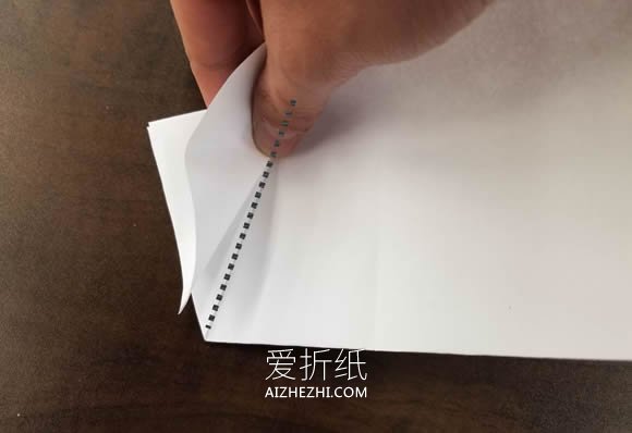 能飞回来的纸飞机折法图解- www.aizhezhi.com