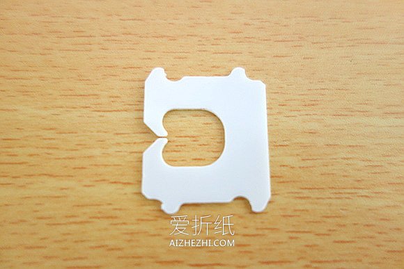 怎么用面包袋口夹做猫咪的手工制作方法- www.aizhezhi.com