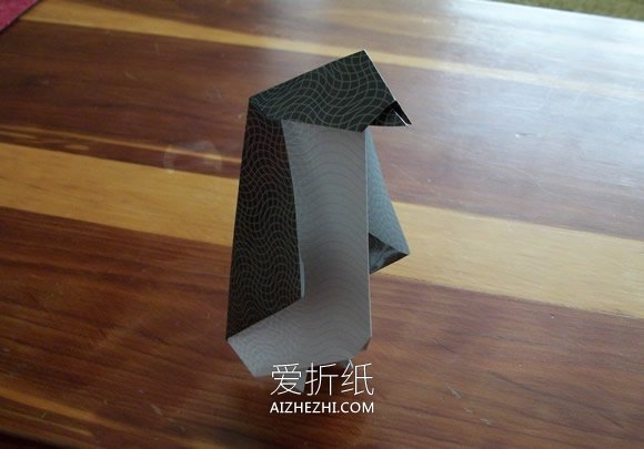 立体企鹅的折纸方法图解- www.aizhezhi.com