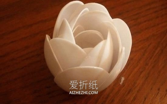 怎么用一次性餐勺做荷花的制作方法图解- www.aizhezhi.com
