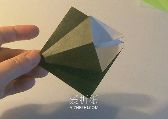 立体圣诞树的折法图解- www.aizhezhi.com