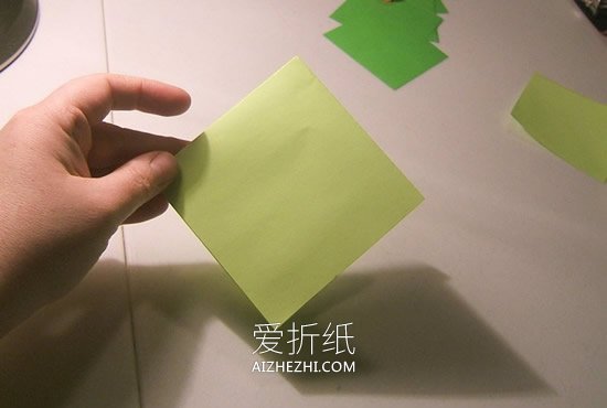 立体圣诞树的折法图解- www.aizhezhi.com