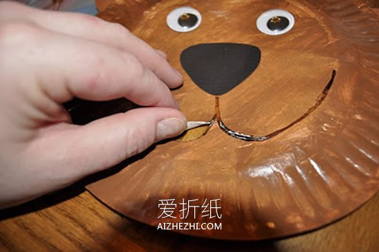 纸盘手工制作土拨鼠的方法- www.aizhezhi.com