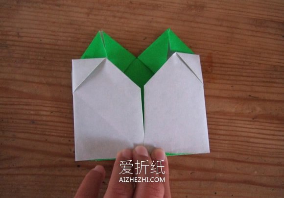 四色四叶草的折法图解- www.aizhezhi.com