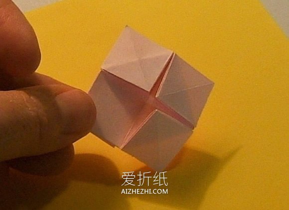 新年纸灯笼的折法图解- www.aizhezhi.com