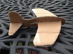 怎么用硬纸板做飞机