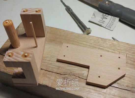 木头手工制作投石车玩具的方法- www.aizhezhi.com