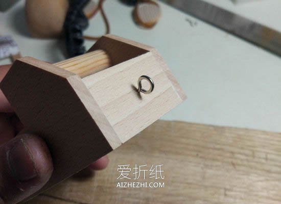 木头手工制作投石车玩具的方法- www.aizhezhi.com