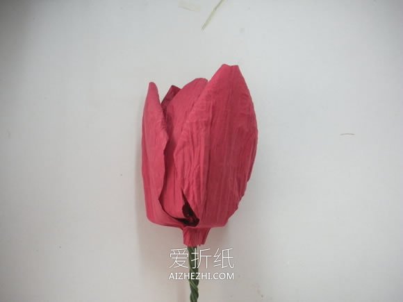 纸藤手工制作郁金香花的方法- www.aizhezhi.com