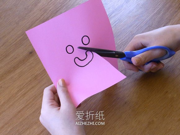 治愈系纸杯娃娃的做法- www.aizhezhi.com