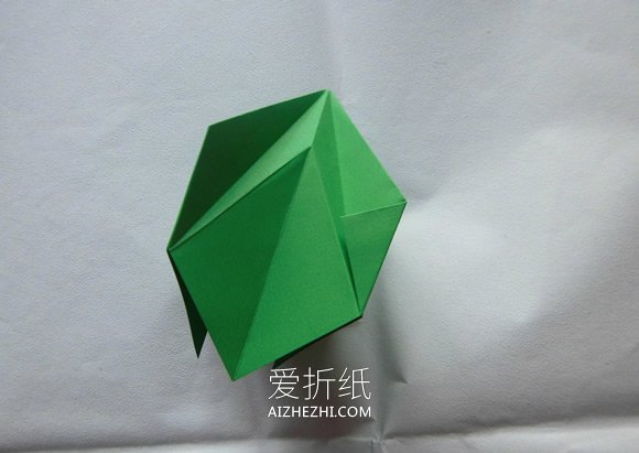 漂亮圣诞树的折纸方法图解- www.aizhezhi.com