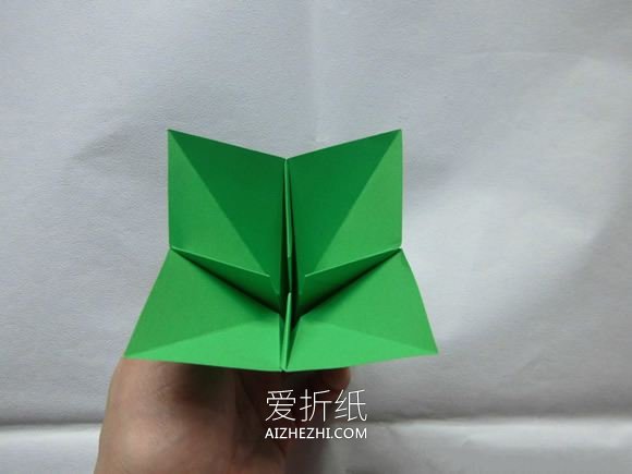 漂亮圣诞树的折纸方法图解- www.aizhezhi.com