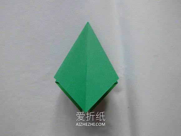 漂亮圣诞树的折纸方法图解- www.aizhezhi.com