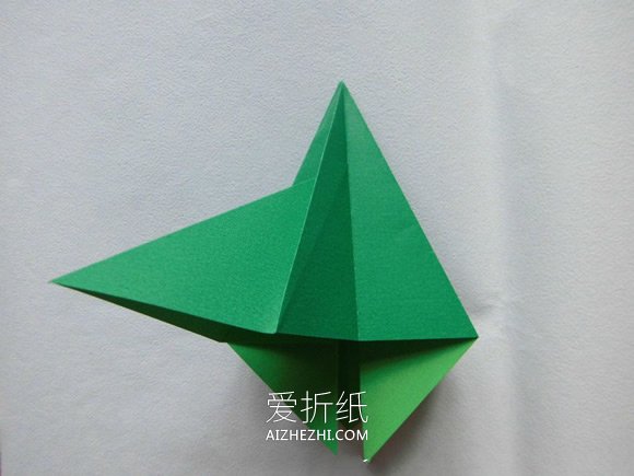 漂亮圣诞树的折纸方法图解- www.aizhezhi.com