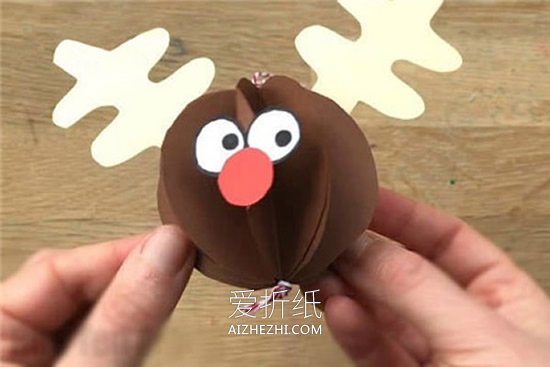 用卡纸做圣诞节麋鹿挂饰的方法- www.aizhezhi.com