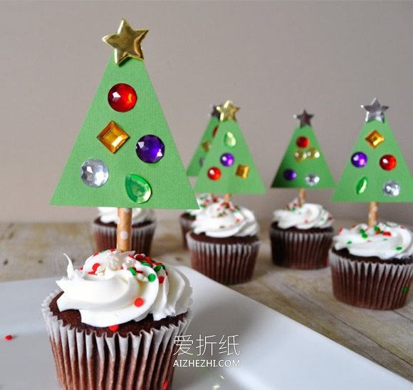用来装饰蛋糕的圣诞树手工制作教程- www.aizhezhi.com