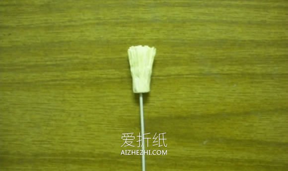 皱纹纸手工制作雏菊的方法- www.aizhezhi.com