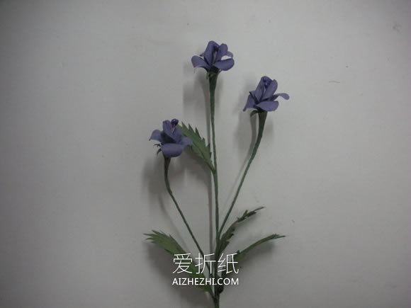 纸藤手工制作紫罗兰花的方法- www.aizhezhi.com