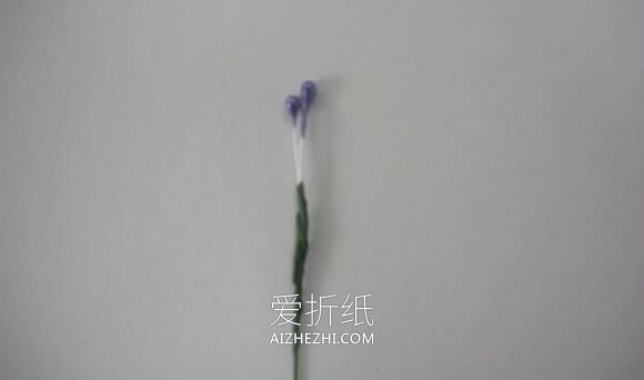 纸藤手工制作紫罗兰花的方法- www.aizhezhi.com